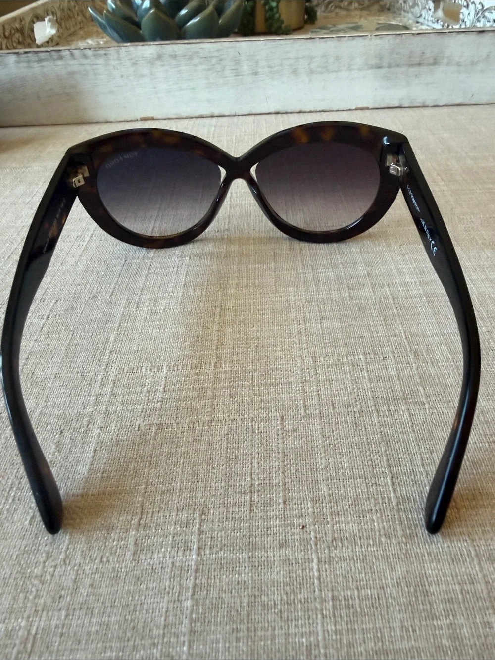 Tom Ford Women's Tortoiseshell Cat-Eye Sunglasses - Dark Brown Gradient